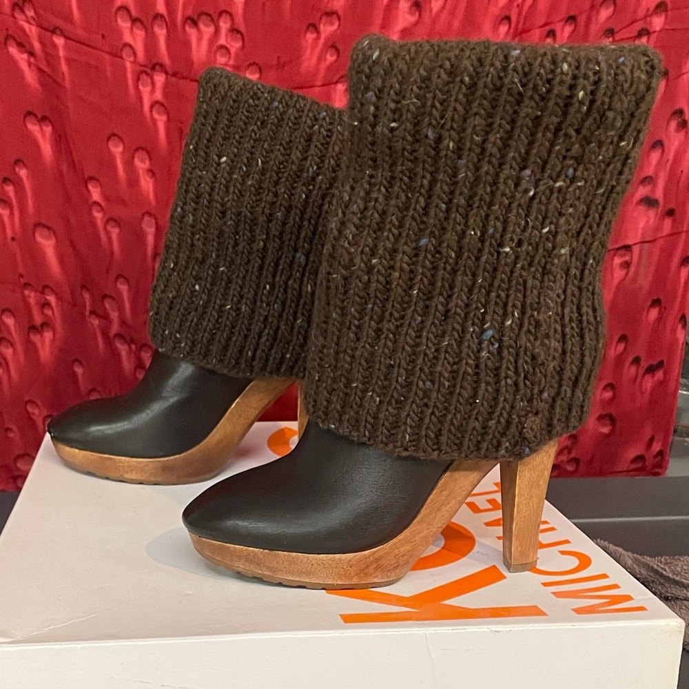 Michael Kors sweater boots sz 7